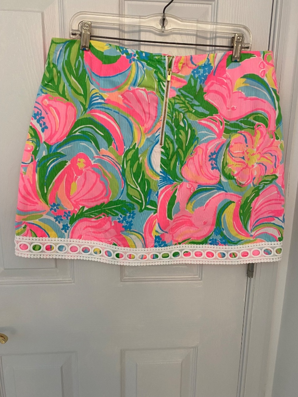Lilly Pulitzer skirt, size 12, excellent condition, LINING REMOVED - Picture 2 of 3